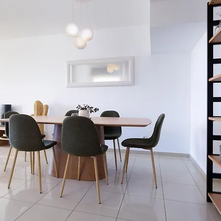 V041 - Milenium 2 Apartment *